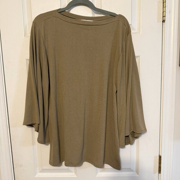 Zenana Olive Green Flowy Sleeve Top – Size Large, NWT, Lightweight & Feminine - Picture 1 of 3